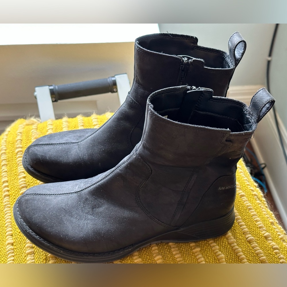 Merrell ankle zip boots - go everywhere!